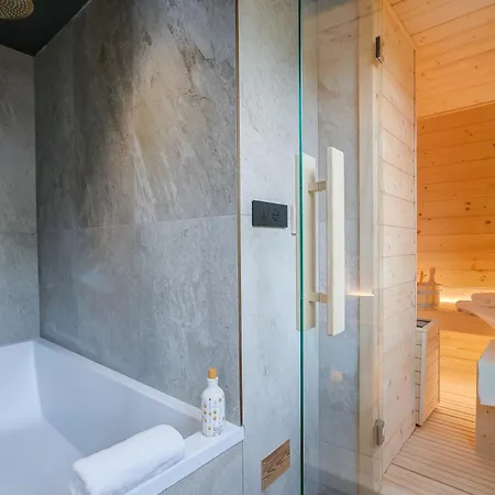 Simona Luxury Few Steps From - Happy Apartamento